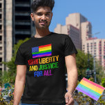 T-shirt Droits LGBTQ Gay pride du drapeau arc-en-ciel amér<br><div class="desc">Droits LGBTQ Rainbow Pride Drapeau américain design qui se lit With Liberty and Justice for All. La communauté LGBTQ mérite l'égalité. Respectez notre constitution et exigez des droits égaux pour toute personne qui s'identifie comme gay, bisexuel, pansexuel, queer et transgenre. Soyez un allié et soutenez vos amis avec l'activisme politique...</div>