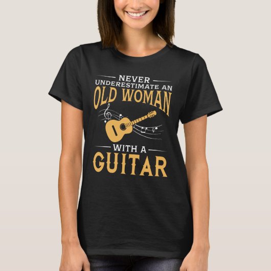 T-shirt Drôle dame âgée avec une guitare (Devant)
