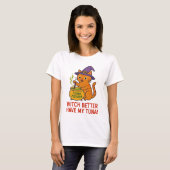 T-shirt drôle de chat d'Halloween sorcière  (Devant entier)