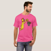 T-shirt Drôle de poulet en caoutchouc Jouer de basket-ball (Devant entier)