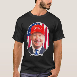 T-shirt Drôle Joe Biden portant le Casquette Trump