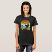 T-shirt Easily Distracted By Squirrels Retro Sunset Women' (Devant entier)