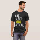 T-shirt Eat Sleep Bowl Repeat Cricket Bowling (Devant entier)
