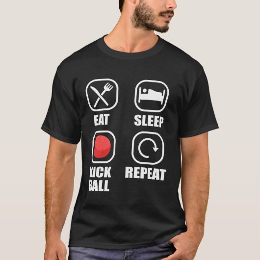 T-shirt Eat Sleep Kickball Repeat Kick Ball Player (Devant)