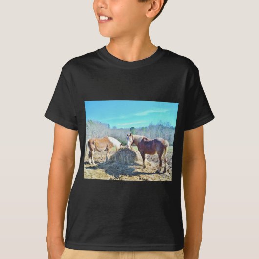 T-shirt Ébauche secourue Chevaux mangeant foin (Devant)