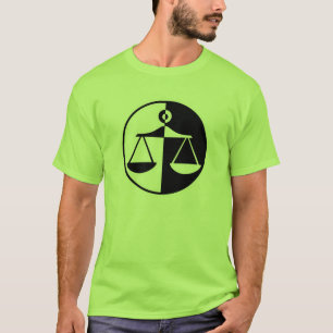 T-shirt Échelles vertes de justice