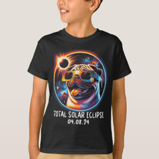 T-shirt Eclipse Carlin portant des gles Pet Avril 8 2024