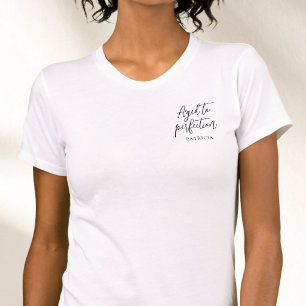T-shirt Écriture noire simple vieillie à la perfection Ann