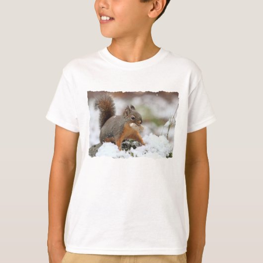 T-shirt Écureuil mignon dans la neige avec l'arachide (Devant)