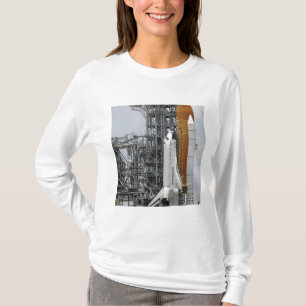 T-shirt Effort de navette spatiale sur la plate-forme de
