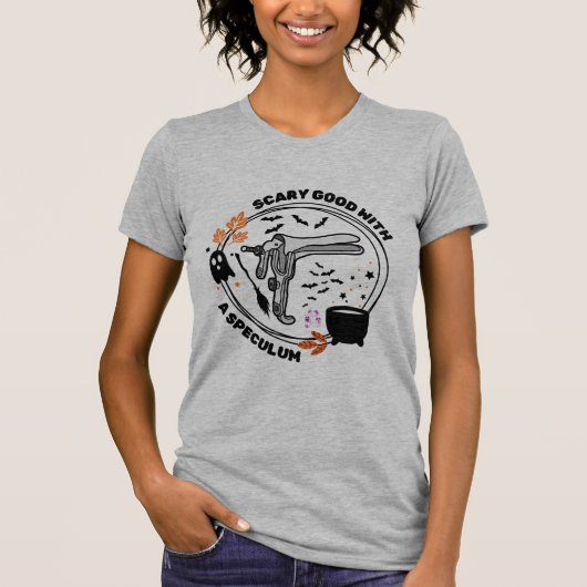 T-shirt Effrayant avec un spéculum. (Devant)
