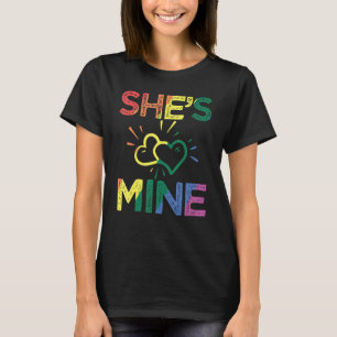 T-shirt Elle est à moi LGBT Gay Lesbienne Amant Arc-en-cie