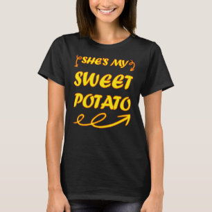 T-shirt Elle est ma pomme de terre douce Je suis jumelée à