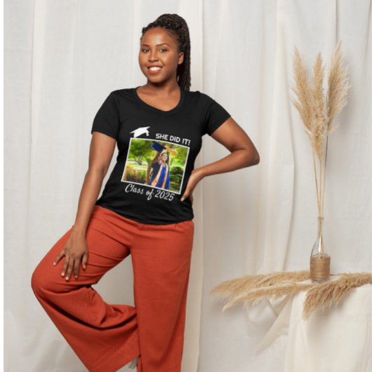 T-shirt Elle l'a fait classe de 2025 Félicats Graduation P