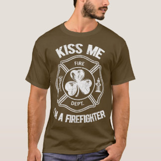 T-shirt Embrasse-moi Je suis un Shamrock Jour de la Saint 