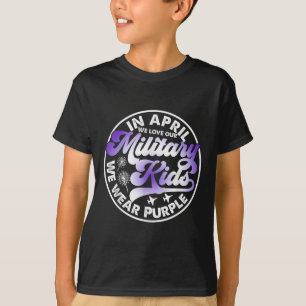 T-shirt En Avril Nous Portons Violet Militaire Mois Milita