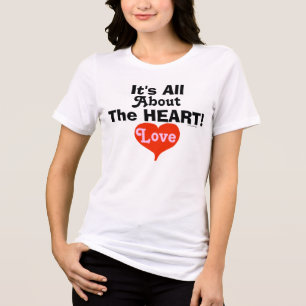 T-shirt En Tri-matière C'est tout au sujet de l'amour de cœur rouge