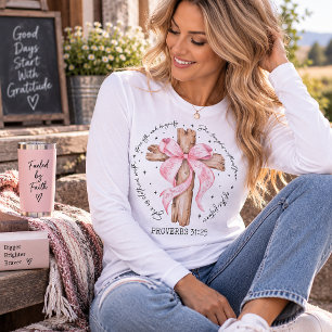 T-shirt En Tri-matière Elle est revêtue de force et de dignité