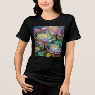 T-shirt En Tri-matière Fleurs de lotus délicates s'épanouissant dans la n