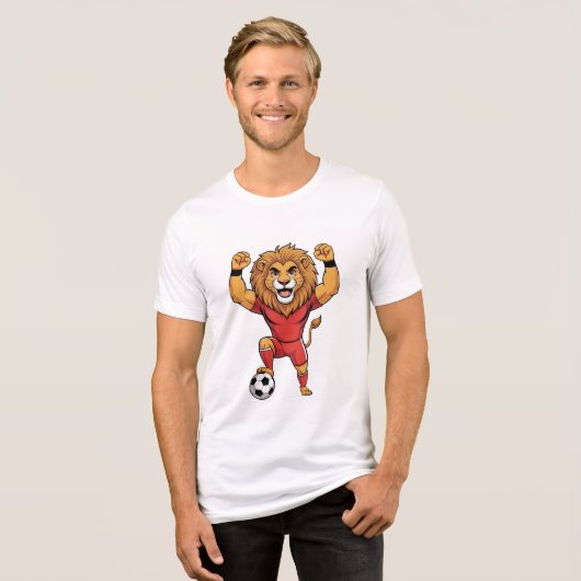 T-shirt En Tri-matière Funny Lion King plays football (Recto plein)