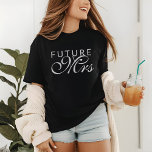 T-shirt En Tri-matière Futur Mme. | Mariée<br><div class="desc">Ce design à thème mariage présente un élégant texte "Future Mrs" en typographie argentée. Conçu par Evco Studio www.zazzle.com/store/evcostudio #bride #mariage mrs #vêtements #vêtements #cadeaux #fiancée #fiançailles #marié #mariage #élégant #moderne #tendance #tendance #mode #mode #mode #design #design #designer #popularité #bestseller #bestseller #argent</div>
