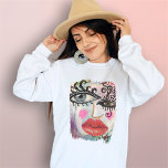 T-shirt En Tri-matière Graffiti Cool Abstrait Visage coloré Art lunaire<br><div class="desc">Ce design lumineux et coloré a été créé à partir de mon collage original avec un visage abstrait cool avec de grands yeux audacieux, des joues rose néon et des lèvres rouges vibrantes dans un grungy, amusant style moderne graffiti violet arrière - plan avec une touche fantaisie de rayures noir...</div>