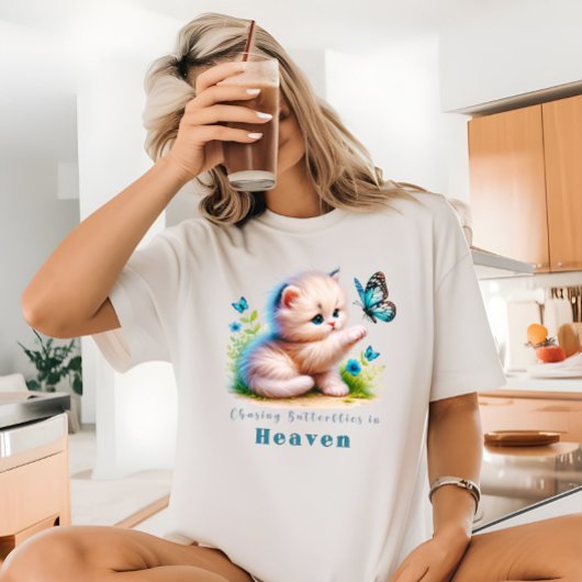 T-shirt En Tri-matière La chasse aux papillons dans le Ciel Chat