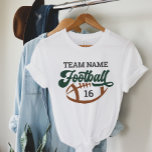 T-shirt En Tri-matière Nom et numéro du joueur de football personnalisé V<br><div class="desc">T-Shirt de football avant et arrière personnalisées - illustré dans White Design comprend le texte du script "Football" avec le texte qui peut être customisé pour le nom de l'équipe, le nom du joueur et le numéro de maillot. Les couleurs vert foncé, marron cuir et gris charbon de bois peuvent...</div>