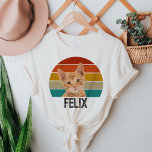 T-shirt En Tri-matière Personnalisé Chien Vintage Personnalisé Retro Phot<br><div class="desc">Célébrez votre ami félin en style avec la chemise personnalisée Vintage Cat Retro Photo pour animaux de compagnie Tri-Blend ! Cette chemise unique en son genre présente une charmante couché de soleil de style rétro, parfaitement jumelée à une photo personnalisée de votre chaton bien-aimé. Que vous cherchiez à dévoiler la...</div>