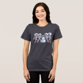 T-shirt En Tri-matière Playful Skeletons Building a Snowman – 3D Cartoon, (Recto plein)