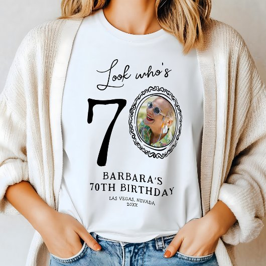 T-shirt En Tri-matière Regardez qui est soixante-dix photo 70e anniversai