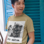 T-shirt En Tri-matière Simple, moderne et personnalisé animal de compagni<br><div class="desc">Ajoutez votre propre photo et texte pour créer un cadeau photo unique. Ce tee graphique est prêt à être customisé avec votre photo et vos propres noms ou messages en lettres de style machine à écrire noir en détresse. Le style simple, moderne, noir et blanc est très réussi avec des...</div>