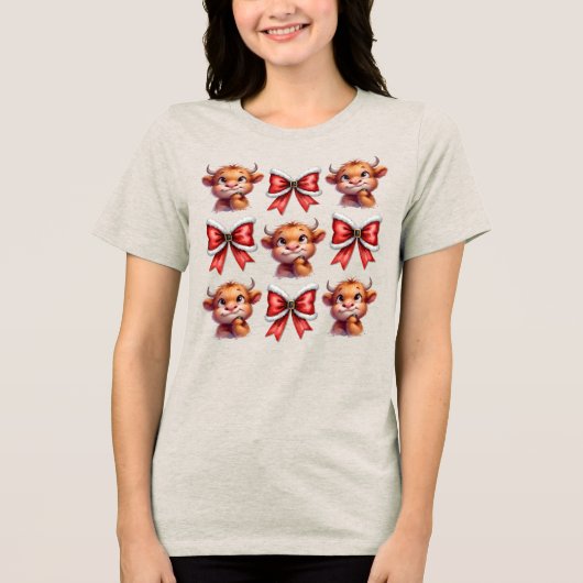 T-shirt En Tri-matière Vache Highland et coquette de Noël Bow (Recto)