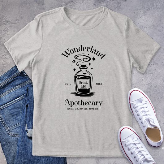 T-shirt En Tri-matière Wonderland Apothecary Logo Bookish Graphic