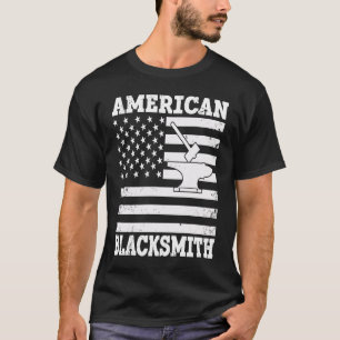 T-shirt Enclume et marteau de forge de drapeau américain n