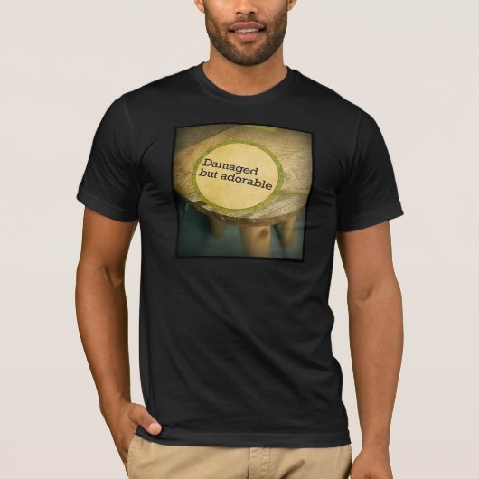 T-shirt Endommagé mais adorable (Devant)