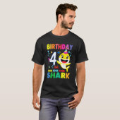 T-shirt Enfants d'anniversaire requin 4e Quatre 4 ans jume (Devant entier)