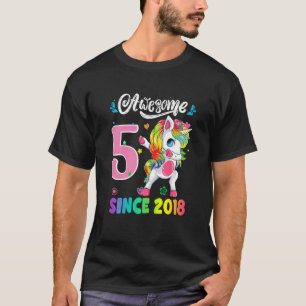 T-shirt Enfants géniaux depuis 2018 Dabbing Unicorn 5e ann