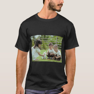 T-shirt Enfants Jouissant De Semis De Carottes