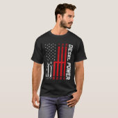 T-shirt Engin de déplacement mécanique diesel Drapeau amér (Devant entier)