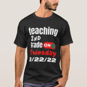 T-shirt Enseignement 2E Année Le Jour 2-22-22 Le 22 Févrie