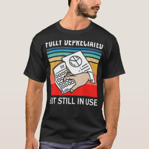 T-shirt Entièrement Déprécié Mais Toujours En Cours D'Util