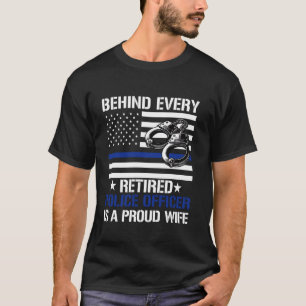 T-shirt Épouse d'un officier de police à la retraite Fière