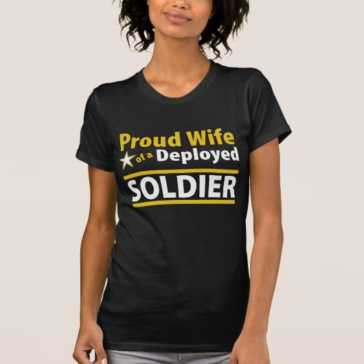 T-shirt Épouse fière d'un soldat déployé (Devant)