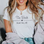 T-shirt Équipe de basket-ball mariée<br><div class="desc">Présentez notre T-shirt mariée d'équipe personnalisée - le mélange parfait de style, de célébration et de personnalisation pour votre inoubliable fête de bachelorette! Plongez-vous dans la joie de faire partie de l'équipe de la mariée avec ces chemises spécialement fabriquées qui sont aussi uniques que votre lien. Conçues avec un motif...</div>