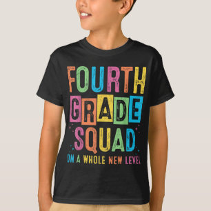 T-shirt Équipe De Quatrième Année Sur Un Tout Nouveau Nive