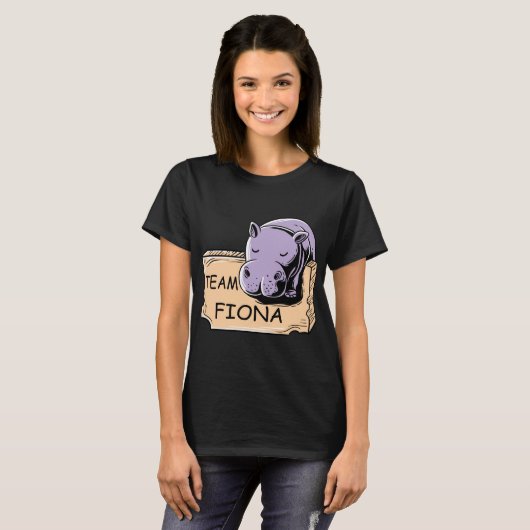 T-shirt Équipe Fiona de Fiona d'hippopotame de bébé de (Devant entier)