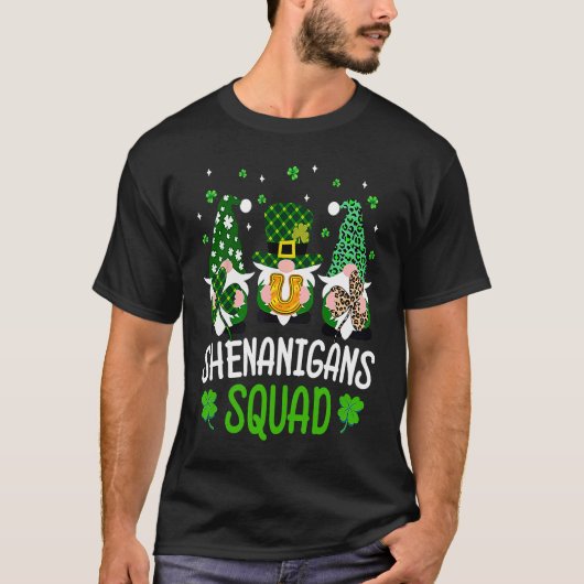 T-shirt Équipe Shenanigans St Patricks Day Gnomes Vert Pro (Devant)
