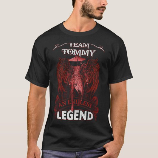 T-shirt Équipe TOMMY - Une LÉGENDE infinie (Devant)