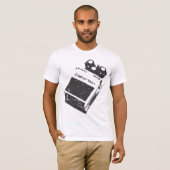 T-shirt Étape là-dessus - la déformation effectue la (Devant entier)